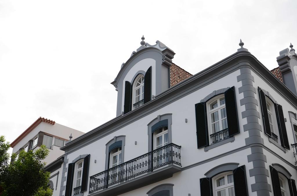 Edificio Charles 104 Apartment Funchal  Bagian luar foto