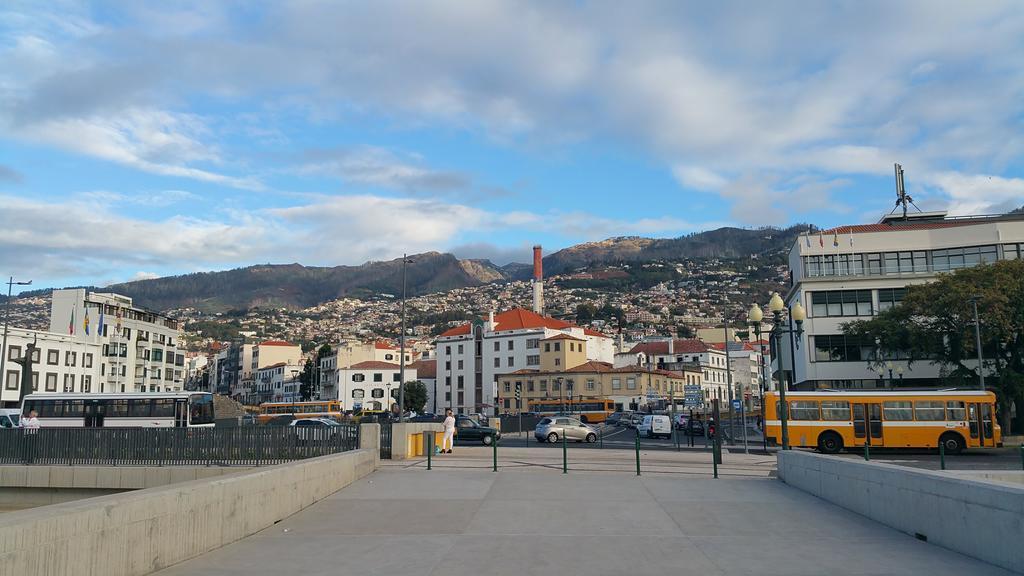 Edificio Charles 104 Apartment Funchal  Bagian luar foto